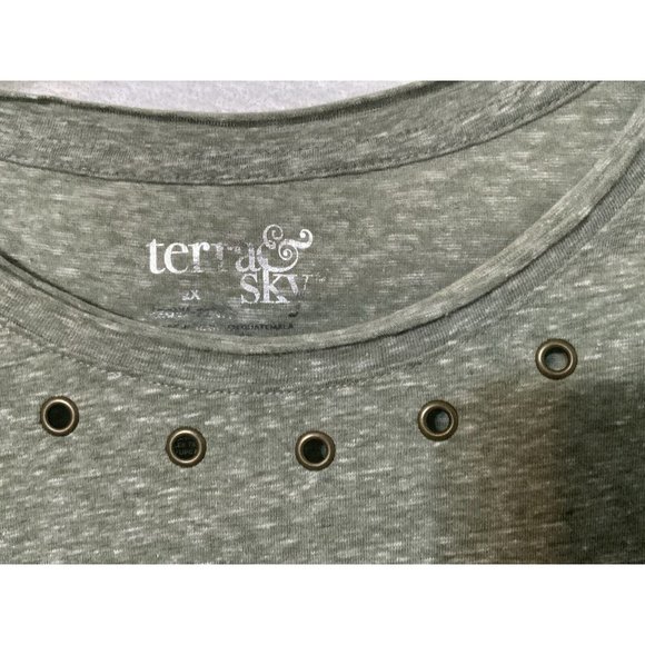 Terra & Sky T Shirt Womens Plus Size 2X Green Short Sleeve Rivets Scoop Neck Top - Picture 12 of 15